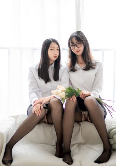 《色虐女囚》在线观看